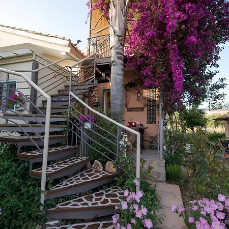 Bougainvillea Garden Retreats - Near The Beach Apartamento Farai