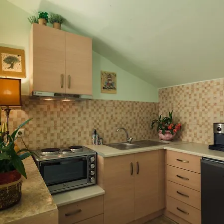 Bougainvillea Garden Retreats - Near The Beach דירה *