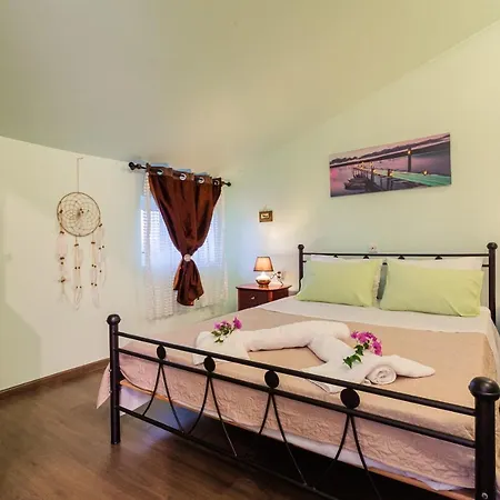 Apartamento Bougainvillea Garden Retreats - Near The Beach *