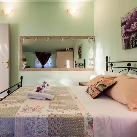 דירה Bougainvillea Garden Retreats - Near The Beach *