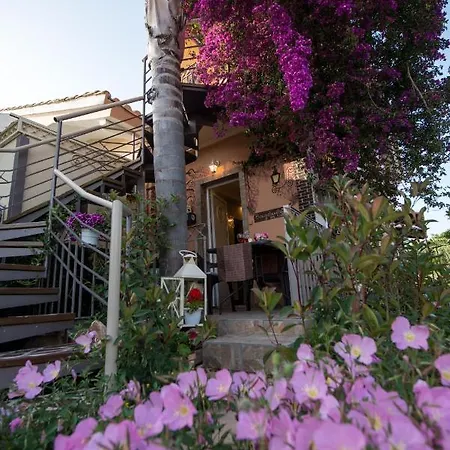 Apartamento Bougainvillea Garden Retreats - Near The Beach *
